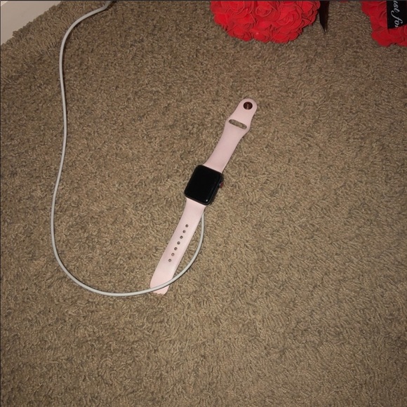 APPLE WATCH SERIES 2 💕 38 MM ROSE GOLD ✨✨✨✨ - Picture 3 of 4